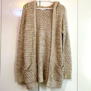Hooded beige cardigan